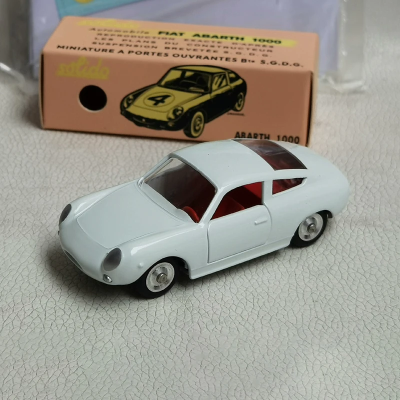 

Модель автомобиля SOLIDO FIAT ABARTH 1000 в масштабе 1:43 из сплава, коллекционная игрушка под давлением, Сувенирные игрушки, автомобили