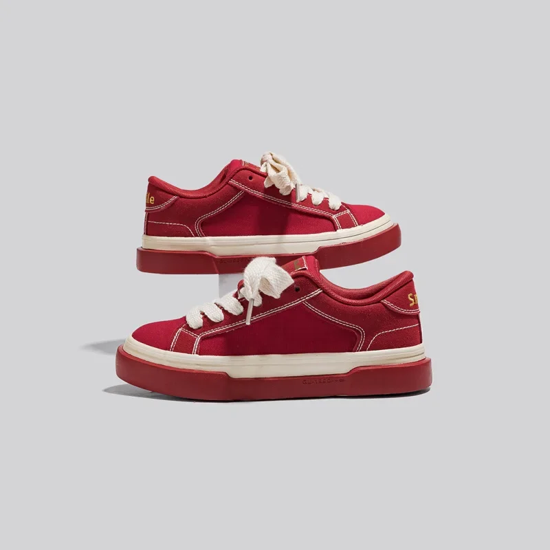 Damskie odkryte Vintage czerwone płótno niskie trampki do biegania wyszywane litery buty na deskorolkę studenci płaskie obuwie