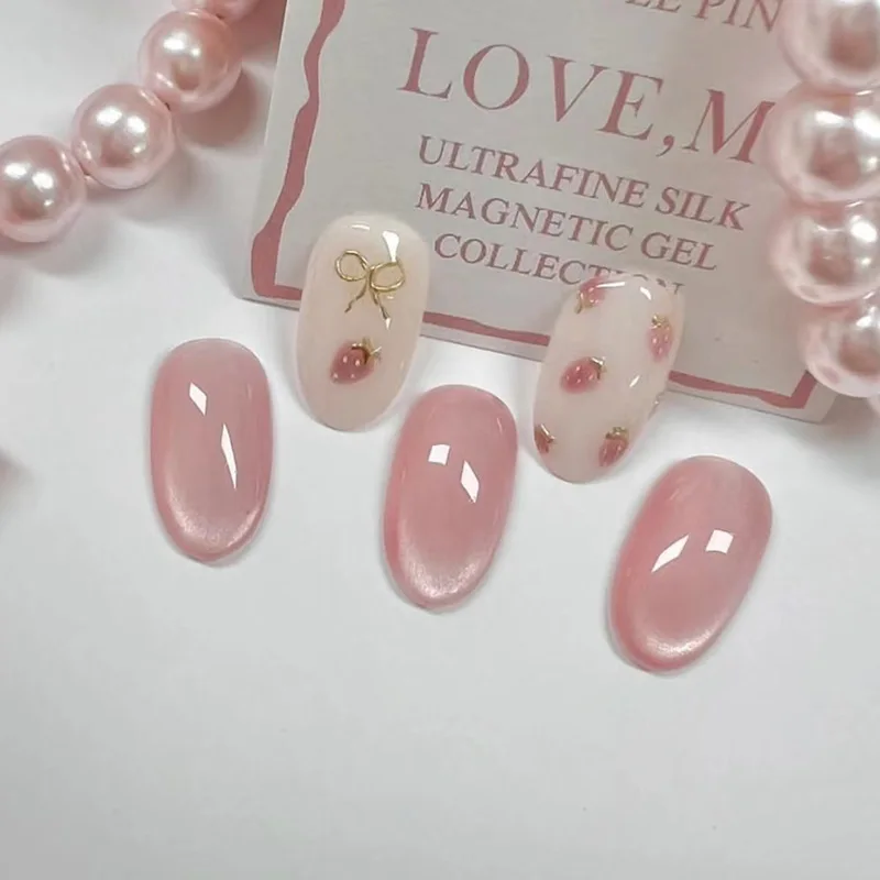 24pcs Cat Eye Press on Nails Short Almond Fake Nails with Strawberry & Bowknot Design Artificial Full Cover Stick on Nail