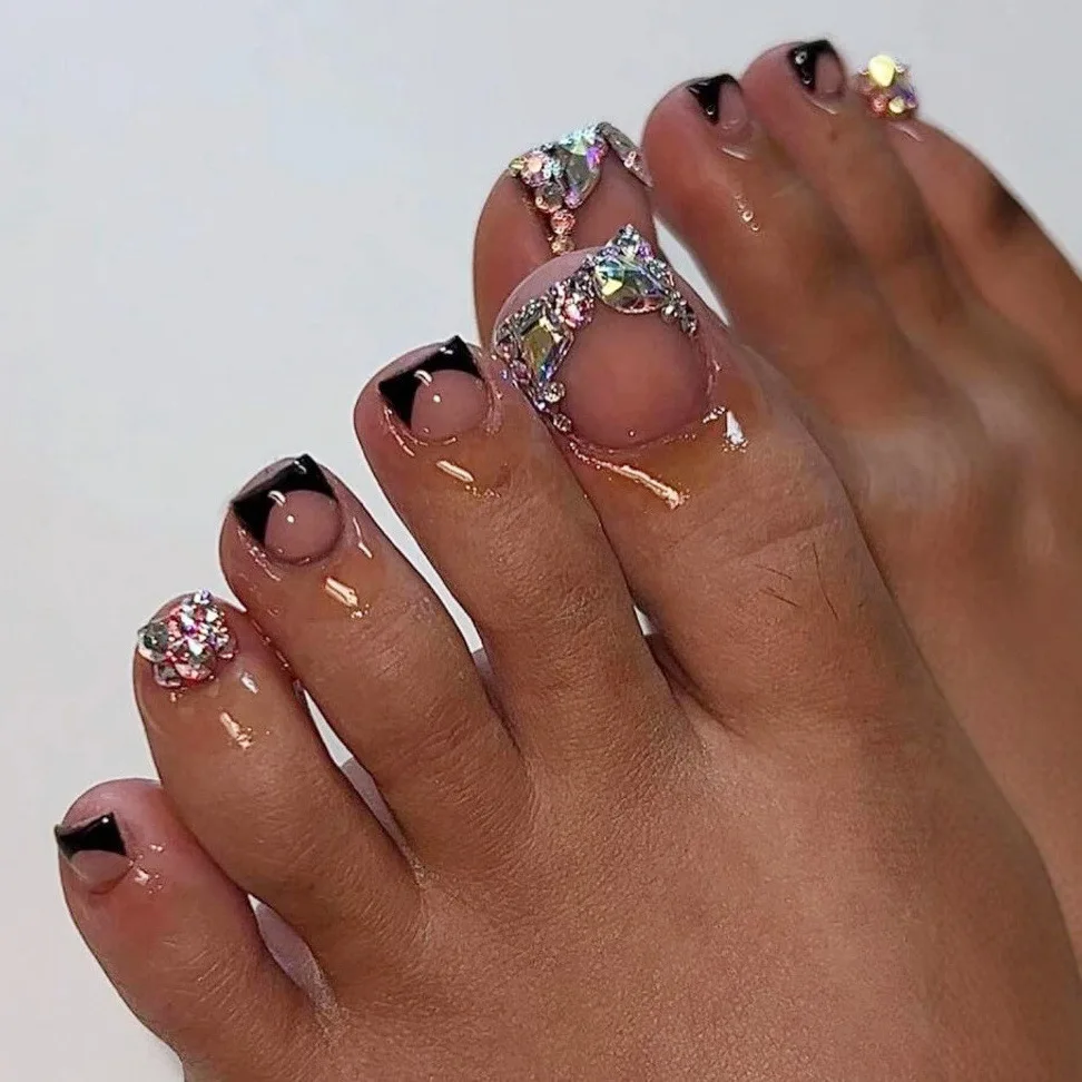 24pcs Diamond Fake Nails Sets Glitter Black Tips Toenails French Short Square Spicy Girls Press on Nails Foot Decor False Nail