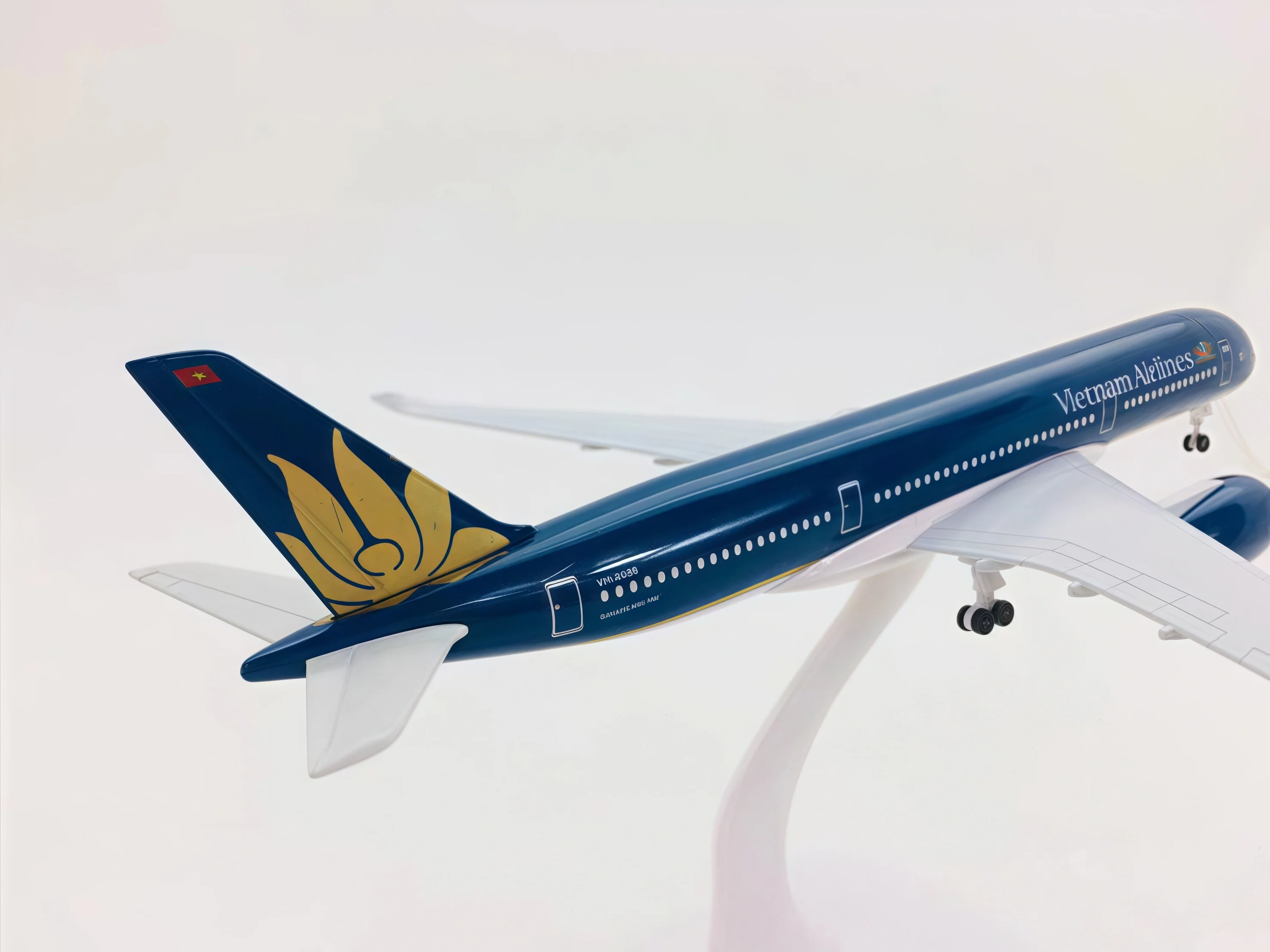 20 cm alloy aviation model decoration Vietnam Airlines Boeing 787 collection display gift