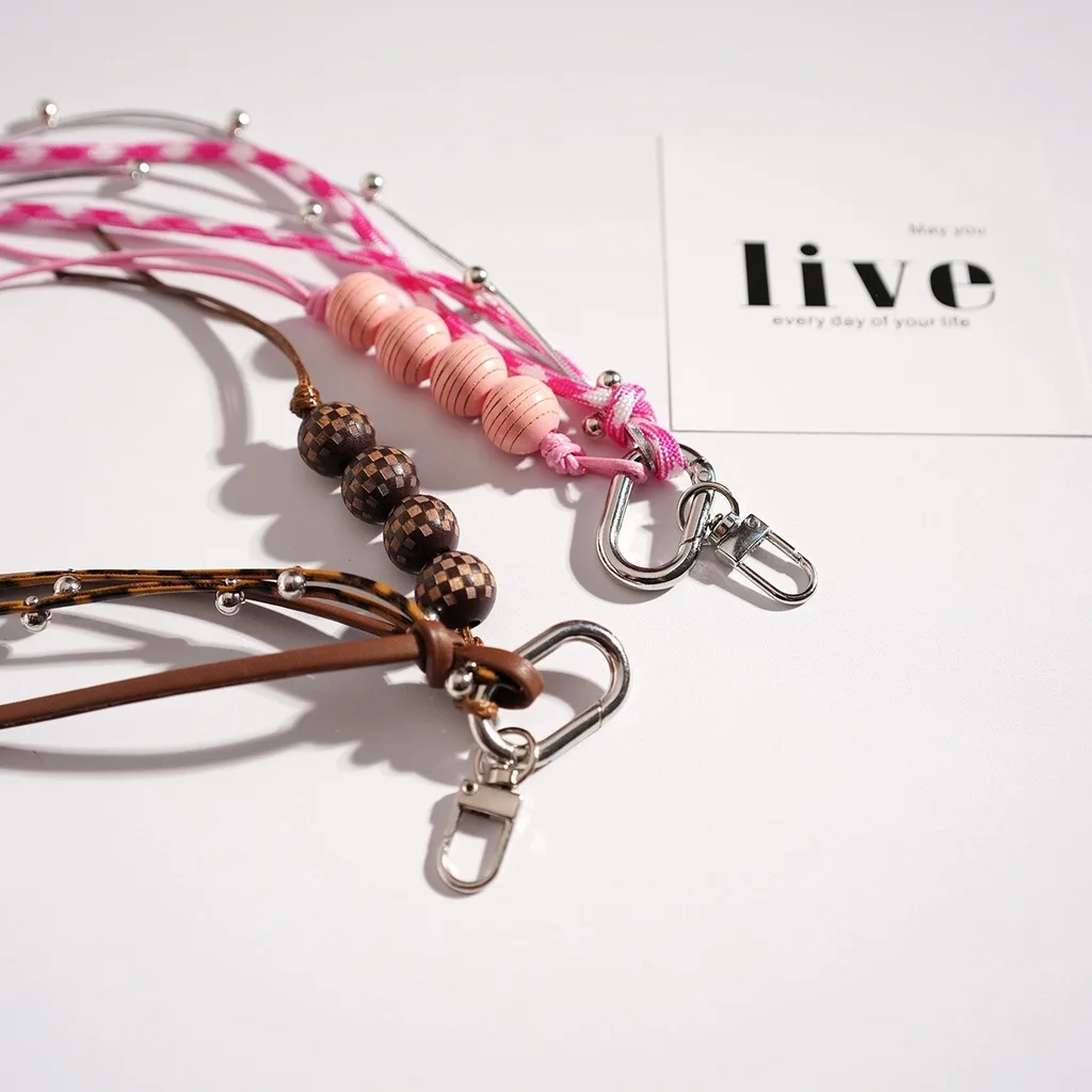 Cute Round Wooden Beads Keychain with Rope Knot Bag Charm Hangings Pendant Tassel Design for Women Handbags Backpacks Decoration