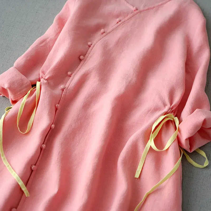 Vestido de lino para mujer con cuello en V vintage literario Manga de nueve puntos Falda larga rosa adelgazante que abraza la cintura