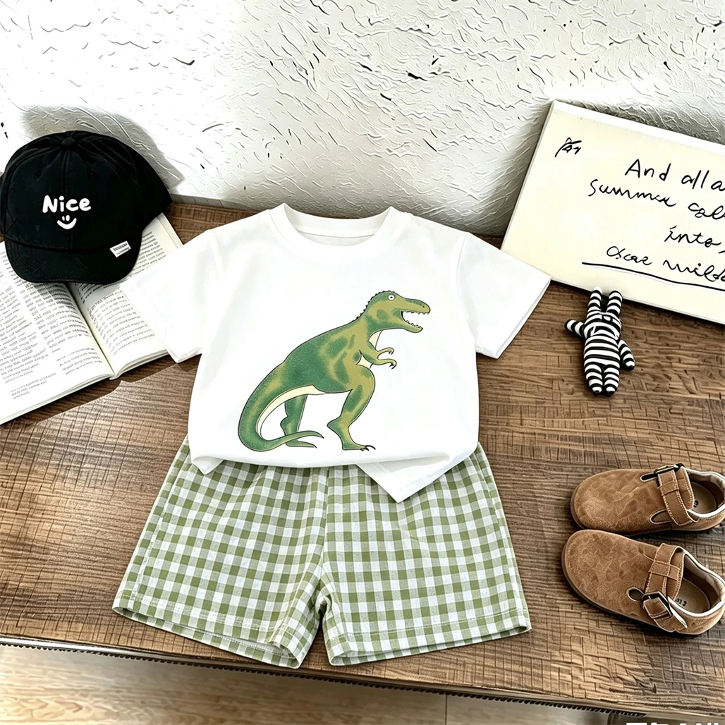 Kinder-Cartoon-Print-T-Shirt, karierte Shorts, Dinosaurier-Print-T-Shirts, lockere, vielseitige Shorts, lässiges Sportkostüm, zweiteiliges Set für Kinder – Detail 3
