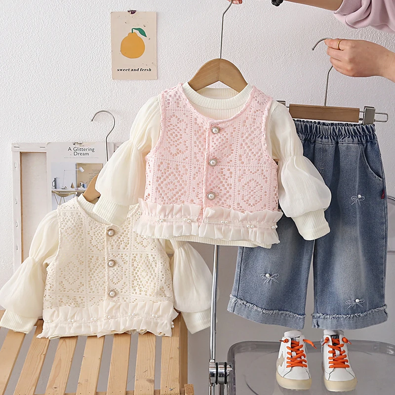 

Women's Spring Outfit Set2026New stylish and fashionable children's clothing for girls, hollow-out cardigan, vest, and long-slee