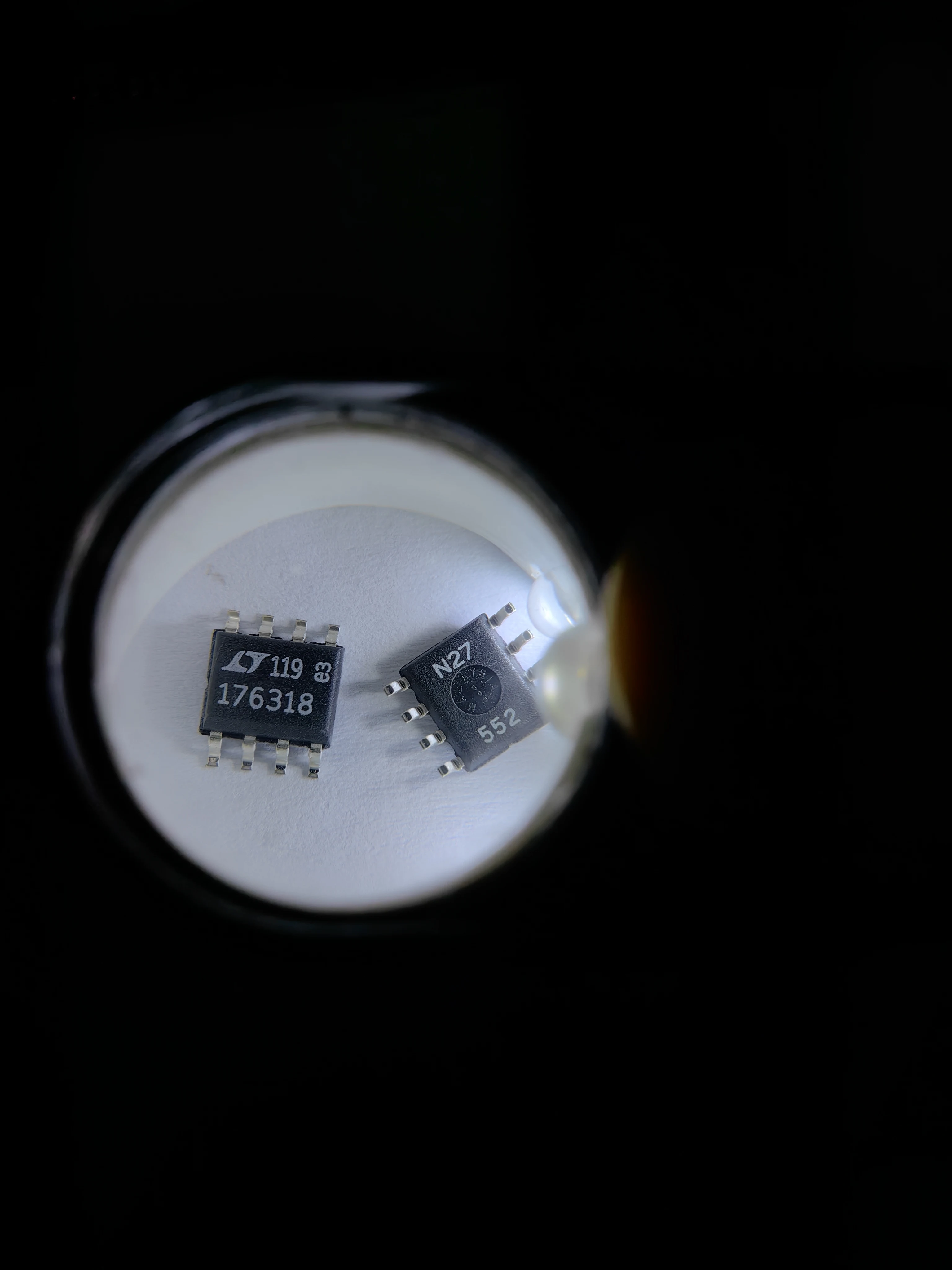 LT1763 LT1763CS8-1.…