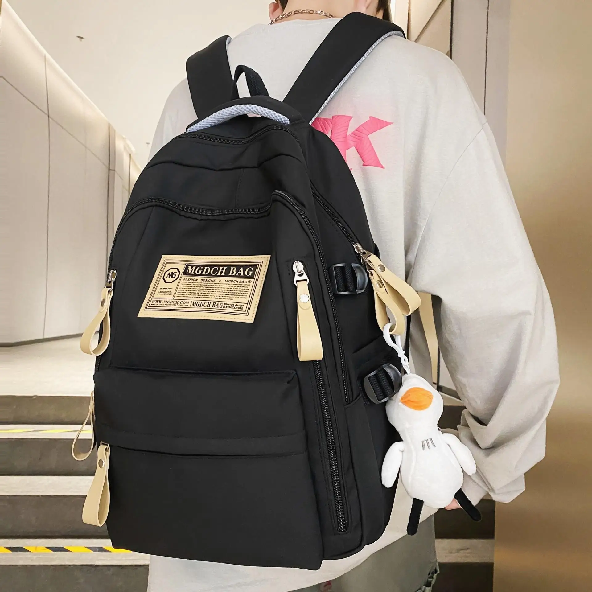 Versatile Casual Large Capacity Simple Double Shoulder Computer Backpack for Men And Women Fashionable Traveling Backpack