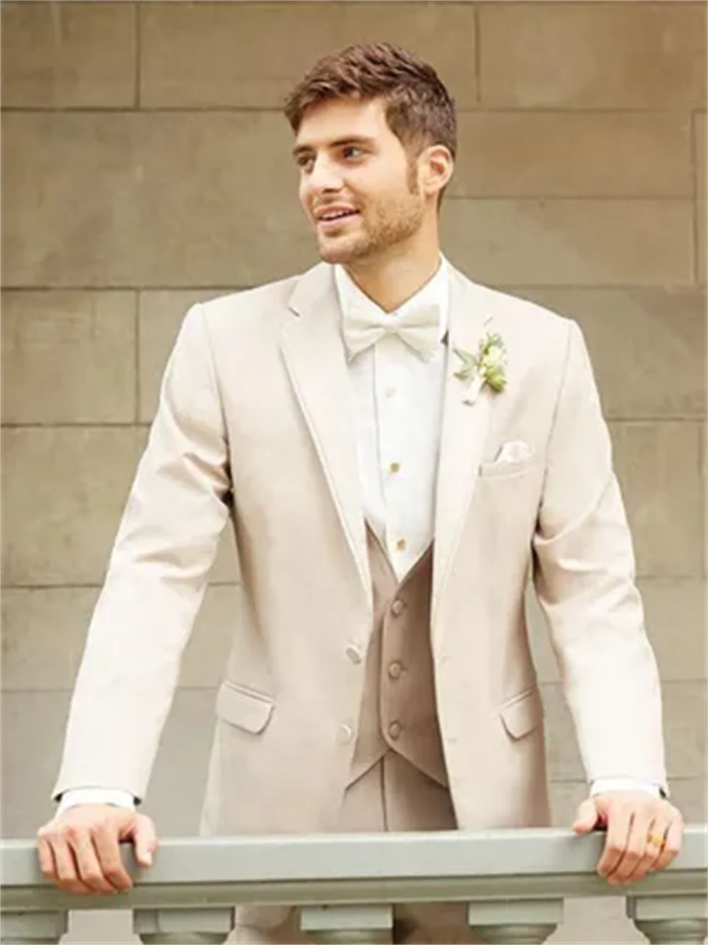 1Pieces Best Selling High Quality Romantic Styles Beige Coat Of Wedding/Party Business/Formal/Smoking Suits Cheap Groom Tuxedos