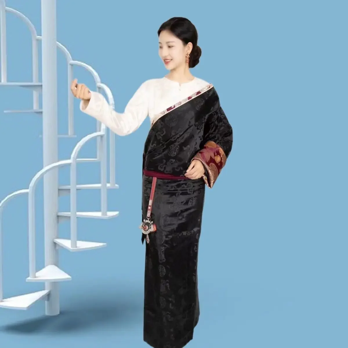 2025 Tybetańska letnia nowa damska cienka etniczna luźna i cienka oddzielna tybetańska szata