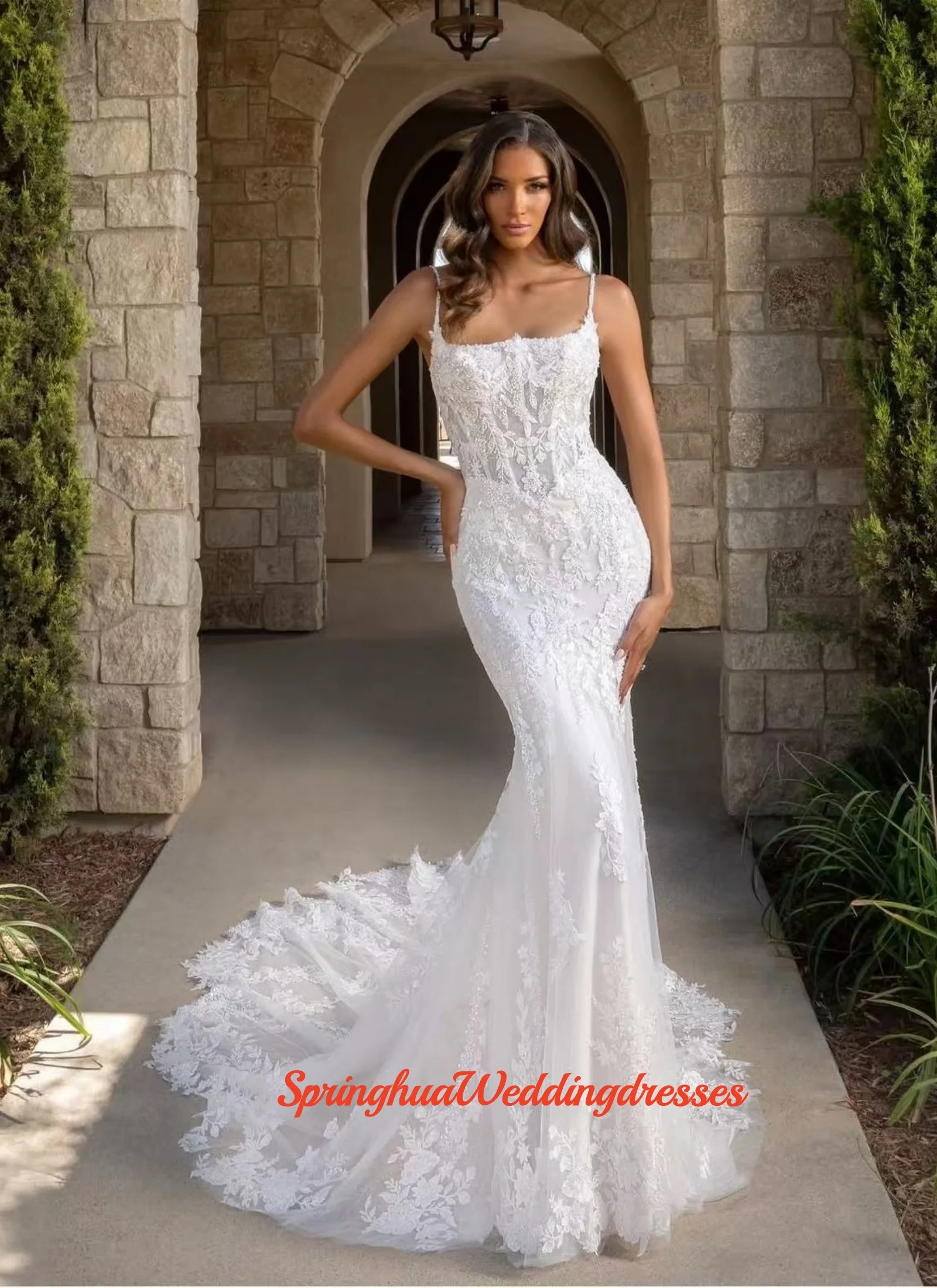 Customized Stylish Backless Wedding Dresses For Woman Bridal Mermaid Spaghetti Straps Tulle Appliques Robe De Mariée