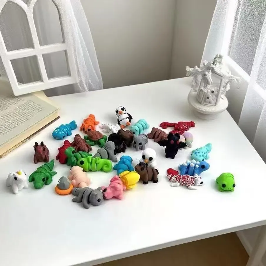 Urocze 10/20/30/40/50 szt. mini zwierzątka, modele zwierząt drukowane w 3D, figurki akcji, zabawki, wielokolorowe mini ozdoby do domu, prezenty urodzinowe