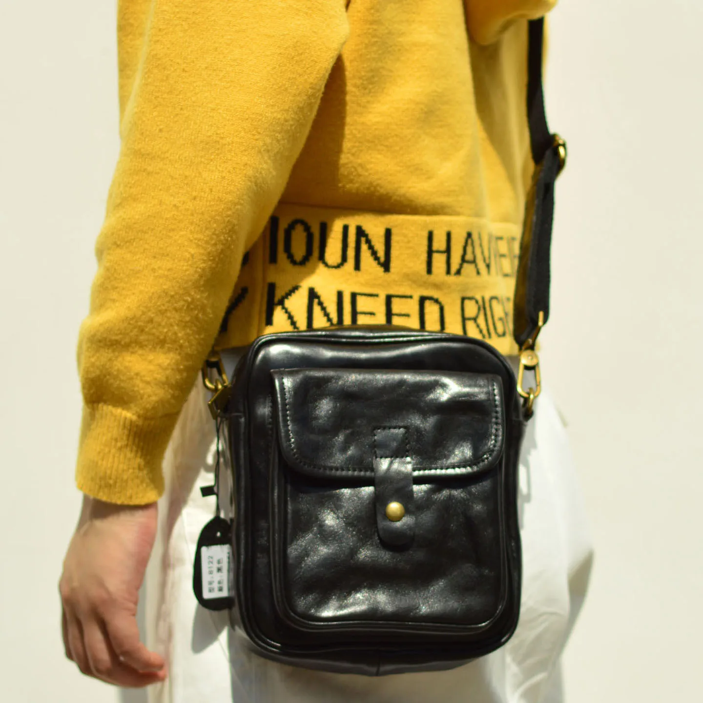 Vintage Tanned Leather Crossbody Bag Vertical Small Square Bag Top Layer Cowhide Plant Tanned Retro Slant Bag Artistic Style