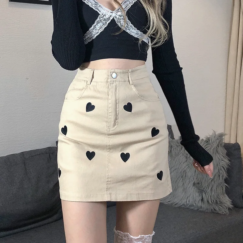 Summer New A-line Love Thorn Embroidery Heart-shaped 2022 Plus High Waist Gentle Retro Wild Elegant Hot Retro Chic Mini Skirt