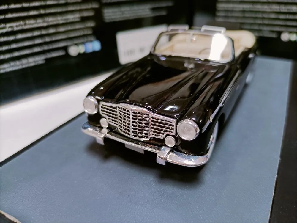 

Matrix 1:43 Packard 120 Vignale 1948 Vintage Car Simulation Limited Edition Resin Metal Static Car Model Toy Gift