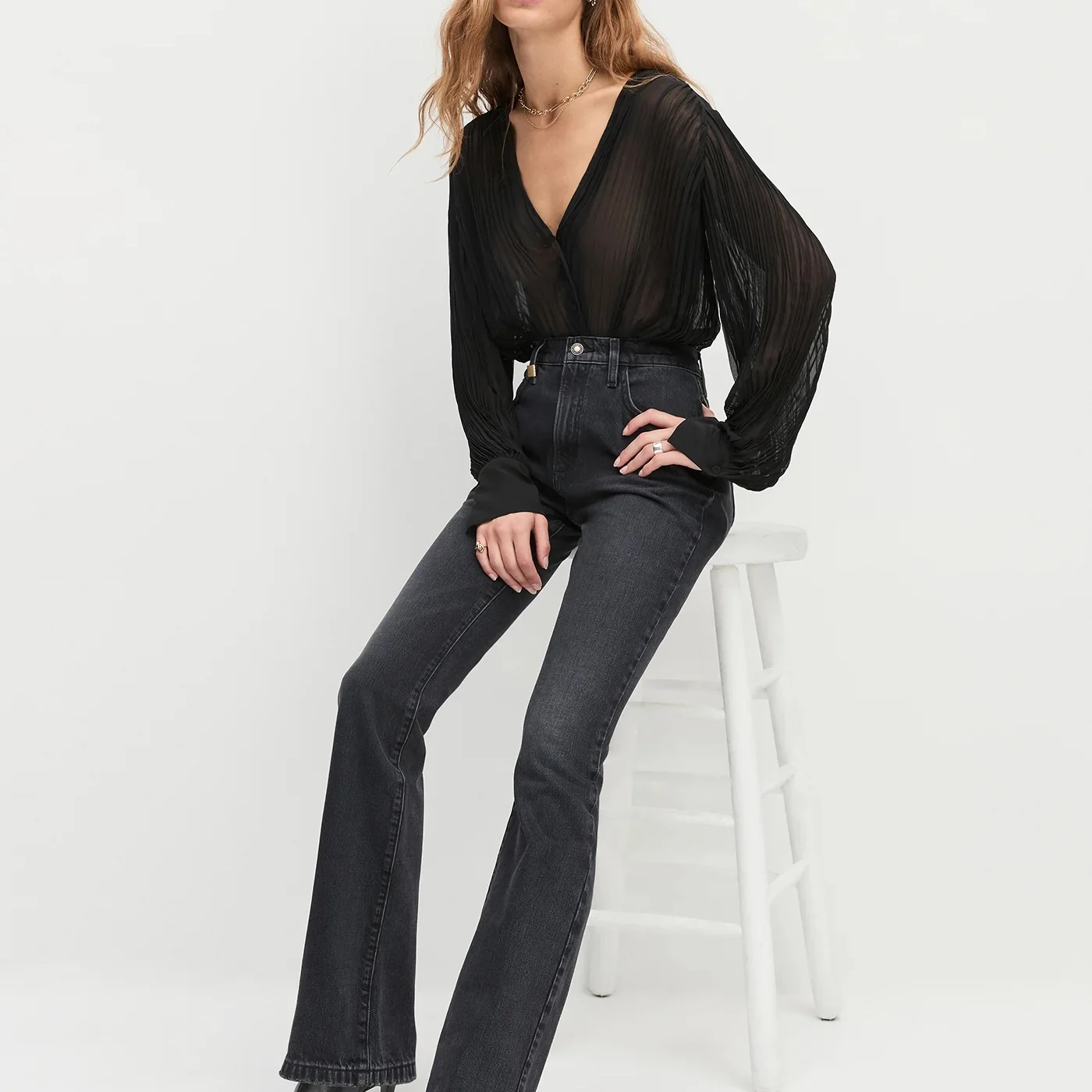 

Весенний комбинезон 2026 года оригинального дизайна с длинными рукавами, плиссированными сетчатыми цветными шортами из полиэфирного волокна