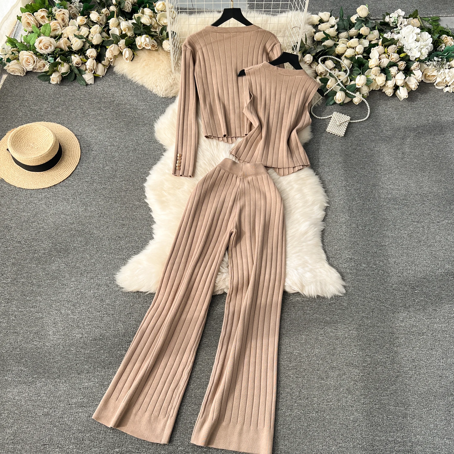 Luxury Autumn/Winter Three Piece Pants Set Women\'s Metal Buckle Vest+Knitted Cardigan+Wide Leg Pants Fashion 3-Piece Set