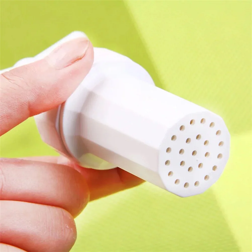 

Plastic Garlic Crusher Multi-Function Kitchen Tools Easy To Use Lightweight Food Chopper Fruit Vegetable Gadget
