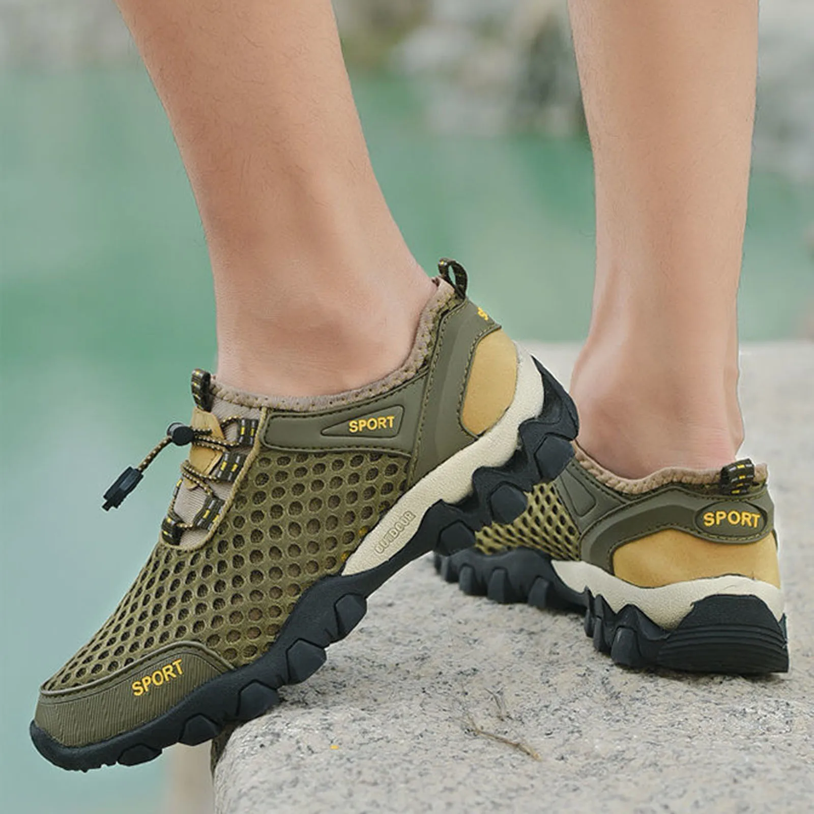 Summer Men Casual Sneakers Breathable Mesh Shoes Mens Non-Slip Outdoor Hiking Shoes Mens Climbing Trekking Shoes Zapatos Hombre