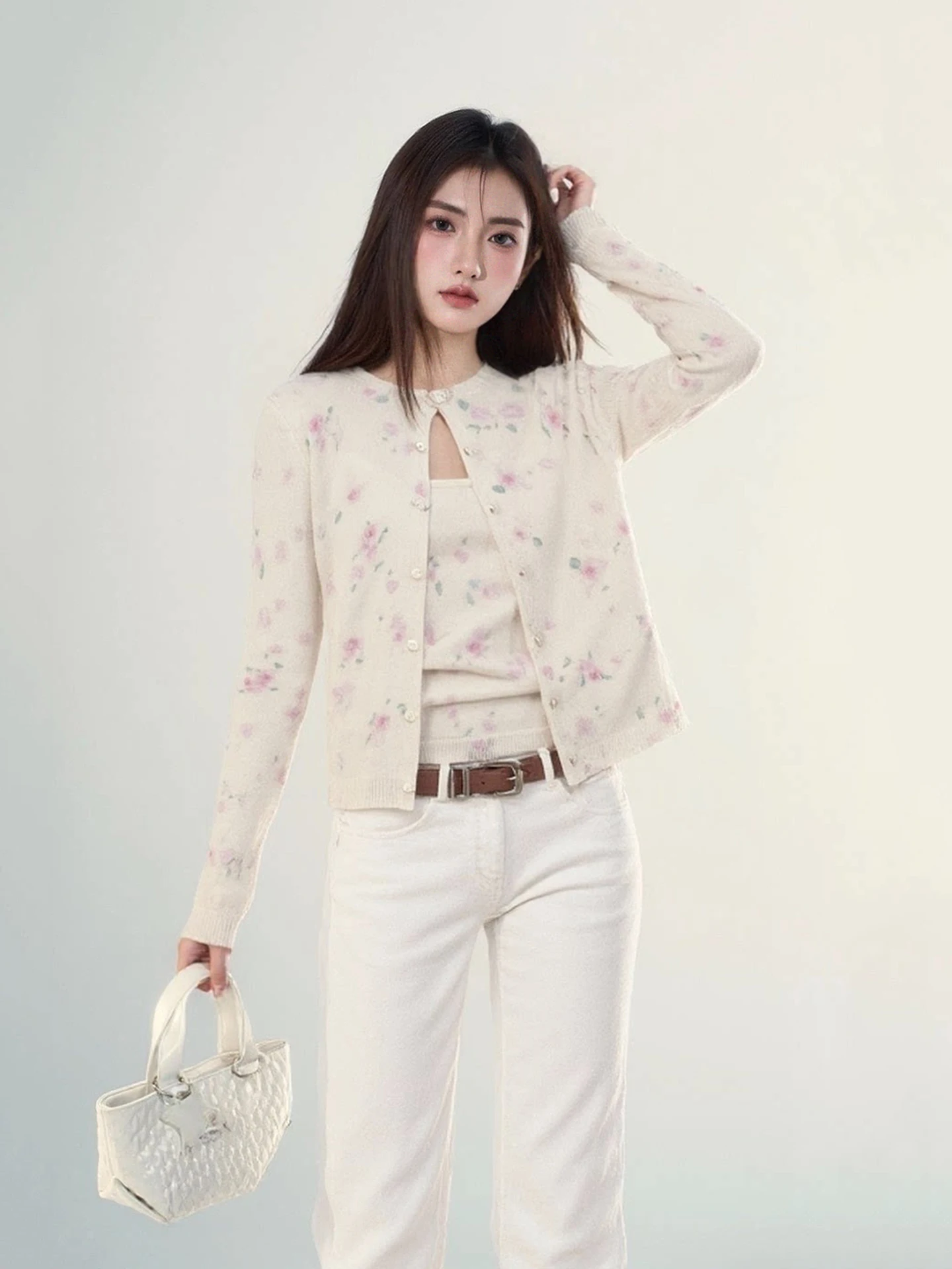

Women's round Ne Knitted Sweater Cardigan Slim Fit Dyeing Small Flowers Early Spring New Sle Korean Aosphere Strap Top
