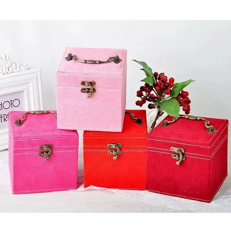 新しい多機能三層レザー引き出し式ジュエリーボックス、イヤリングロック付きジュエリーボックス、ネックレスリング収納ボックス