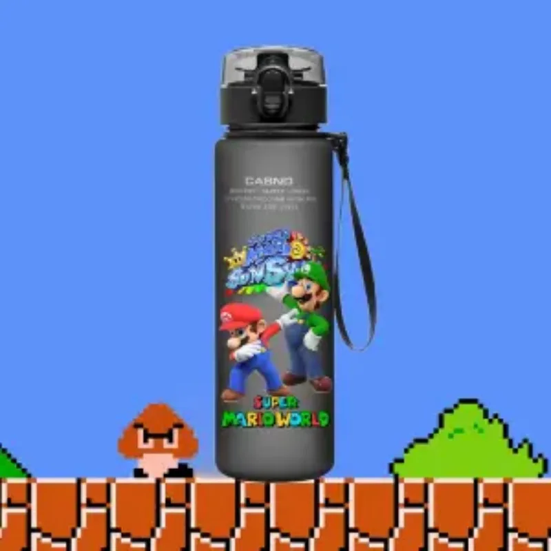 Super Mario 560ML kubek na wodę przenośny plastikowy postacie z kreskówek o dużej pojemności Bowser Luigi butelka na wodę dla sportowców ćwiczących