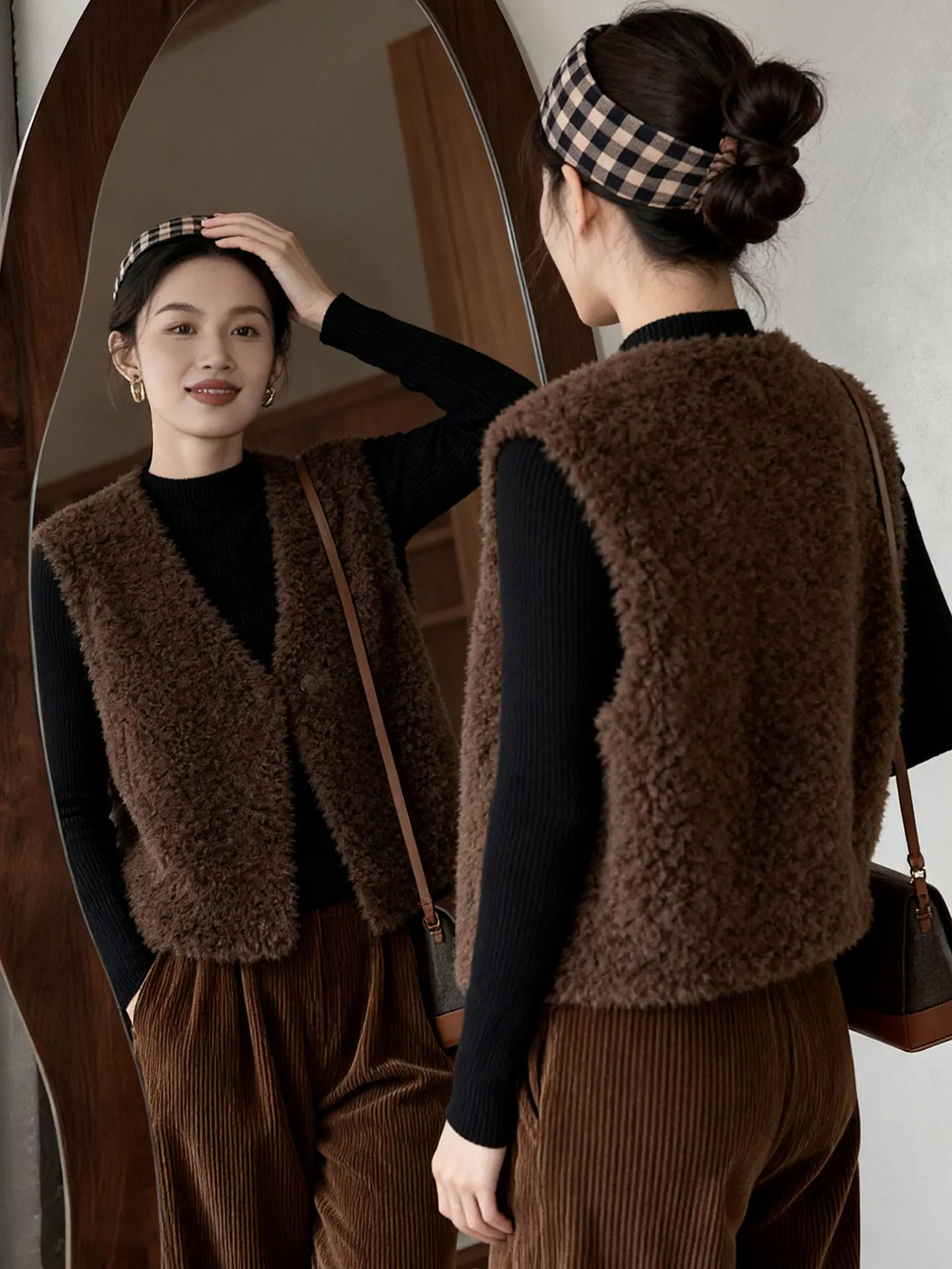 

Винтажный утепленный жилет с V-образным вырезом, корейский стиль, повседневный, для поездок на работу, однотонный, зимний, приталенный крой.