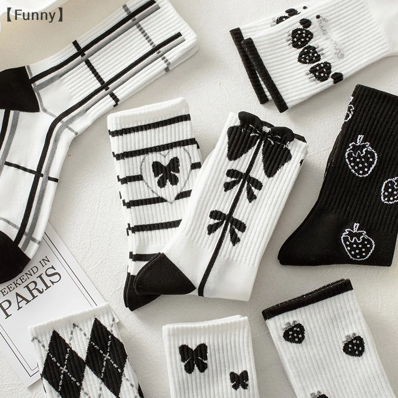 〔Funny〕Black White Strawberry Socks Women's Autumn Winter Japanese Socks Long Tube Cotton Socks All-match Student Mid-tube Socks