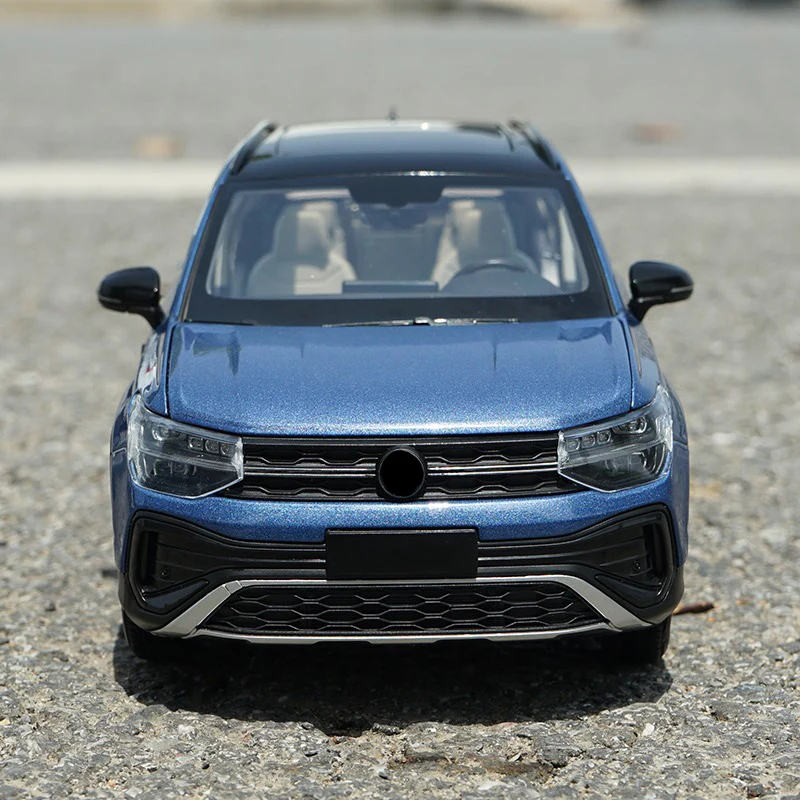 1/18 جديد ثارو 2023 SUV المعادن ديكاست نموذج سيارة الأزرق محاكاة عرض جمع الحلي الصبي اللعب هواية الهدايا