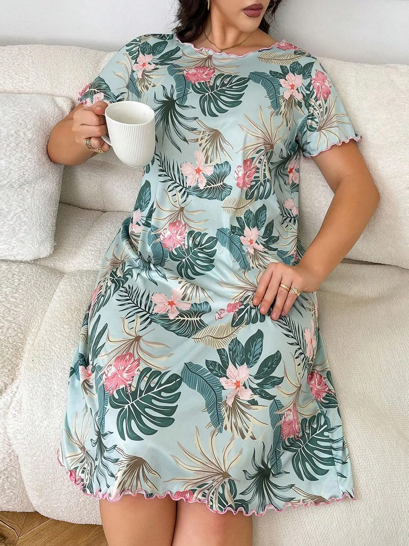 

Plus Size Women Tropical Floral Print Short Sleeve Round Neck Pajama Dress