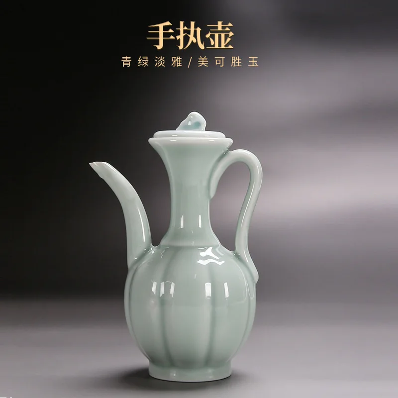 

Replica Song Dynasty Celadon Glaze Ceramic Handheld Ewer, Traditional Chinese Porcelain Teapot for Gongfu Tea Ceremony