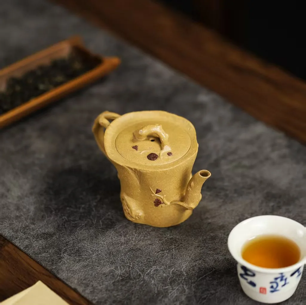 High Quality Real Yixing Jasaho Zisha Clay Teapot Handmade Pine Pile Egg-Shell Porcelain Self-Use Bionic Device Set