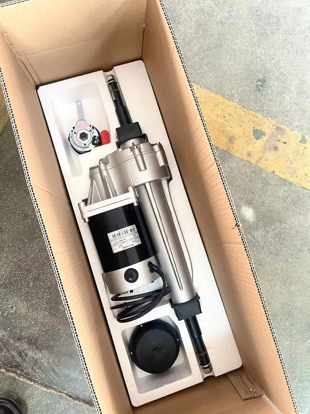 New Sales 250w High Torque Electric Rear Axle With Brake System for Wheelbarrow DC Gear Motor Transaxle