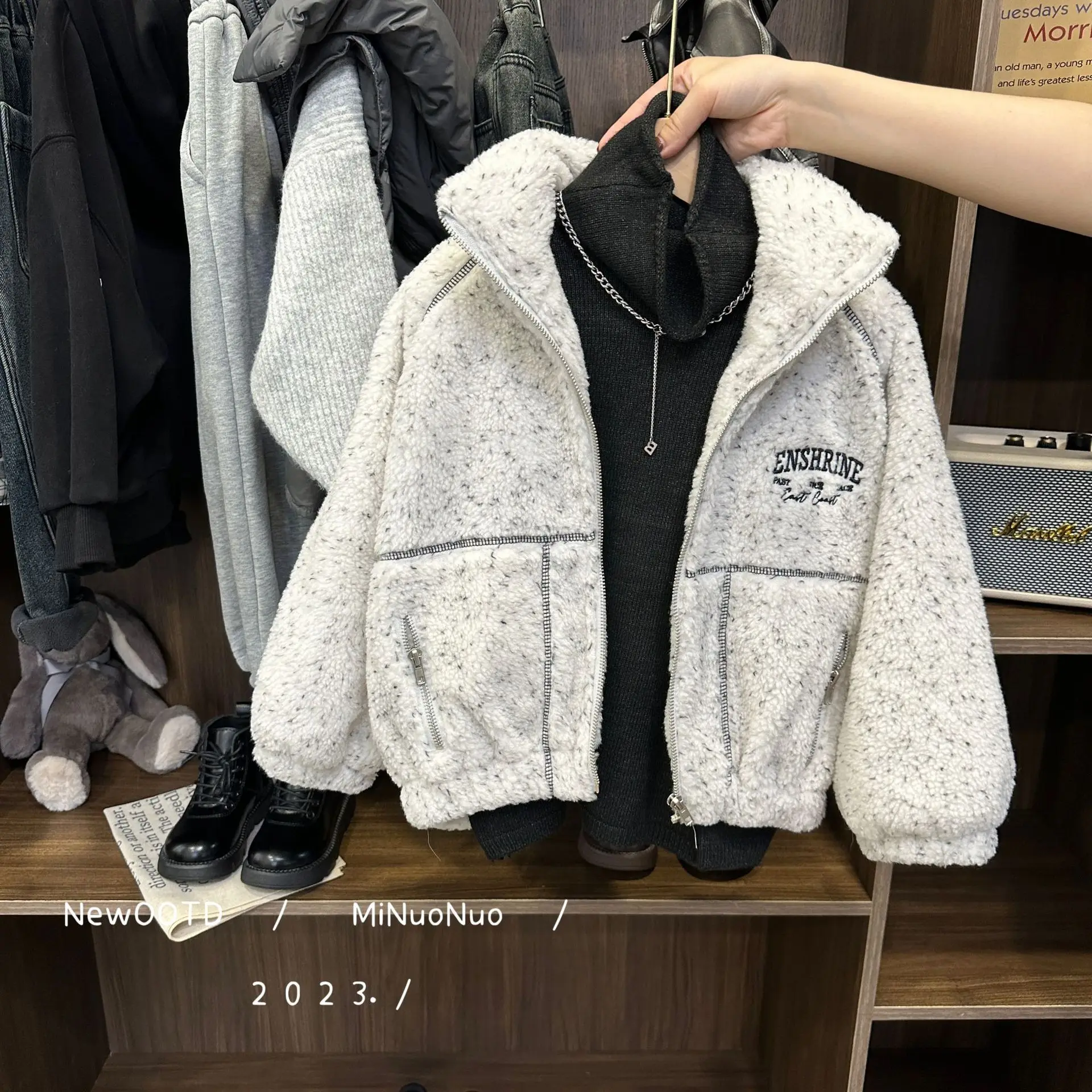 Теплое меховое пальто, новинка 2023, осенне-зимнее Детское пальто на флисе, плотное пальто в Корейском стиле, подходящее ко всему, повседневные подвижные куртки