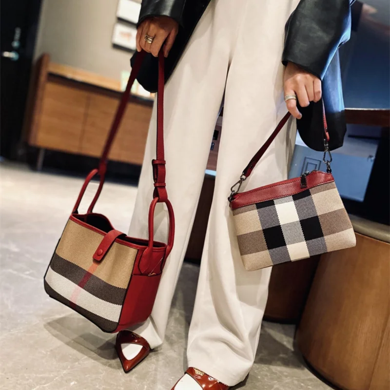 Bolsa de couro genuíno feminina, bolsa de ombro xadrez de luxo feminina, designer de marca feminina, bolsas de tendências, nova moda, 2023