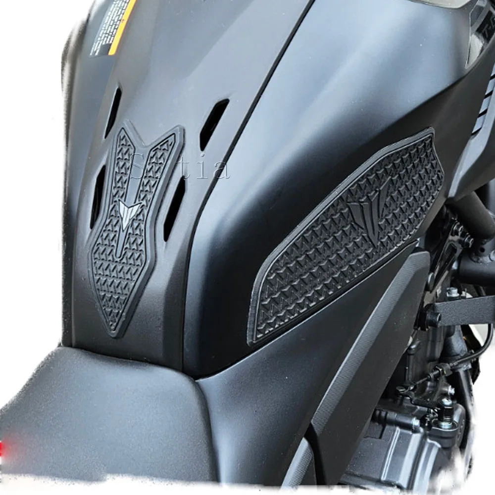 لياماها MT-07 2025 دراجة نارية عدم الانزلاق الجانب خزان الوقود ملصقات وسادة مقاومة للماء المطاط ملصق حامي ملصقات مائي