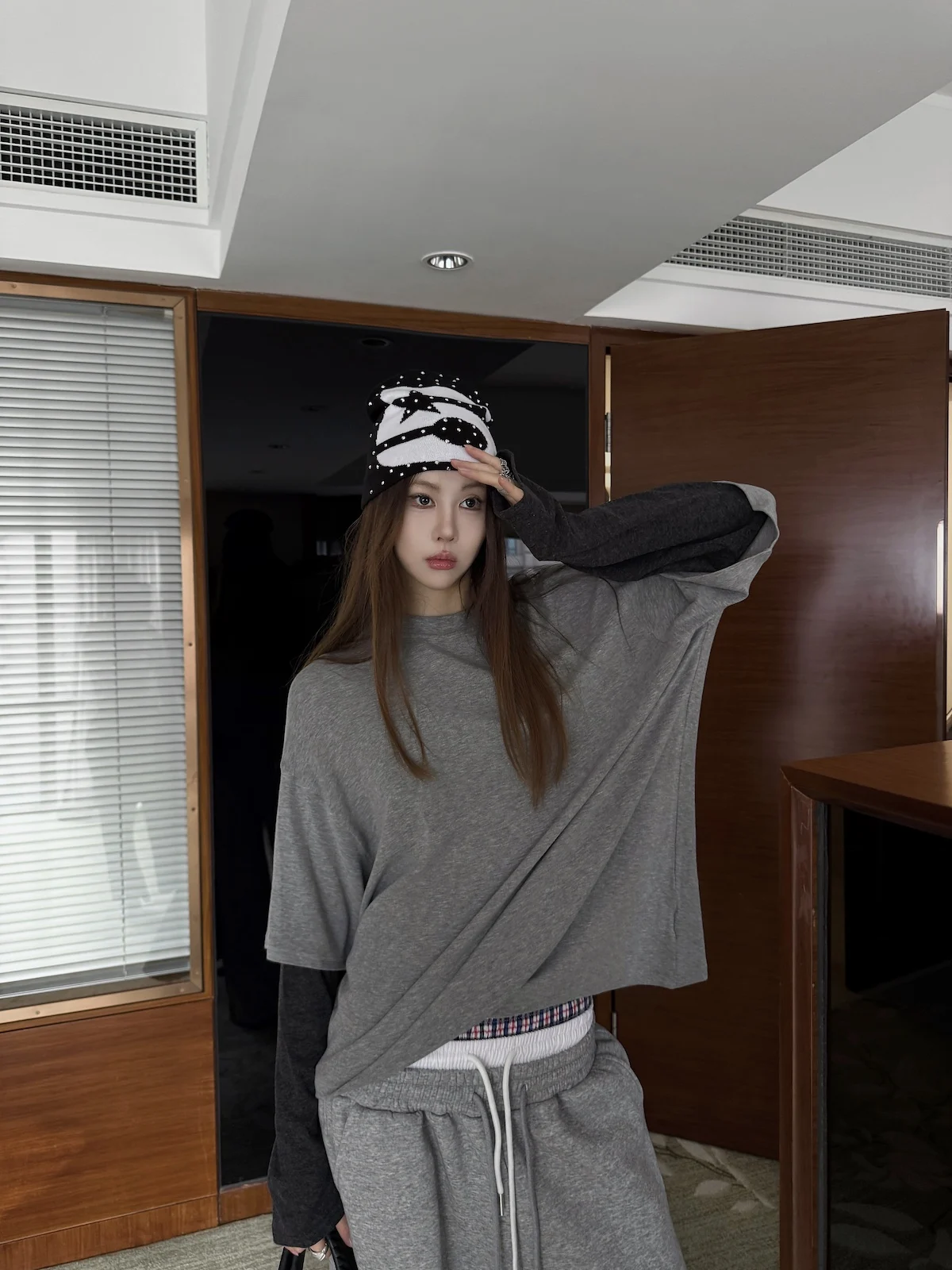 

Женская свободная повседневная футболка Sermeet Lazy Sle Long Sve T-shirt, весна 2026, с эффектом двухслойности, комфортная, свободного кроя