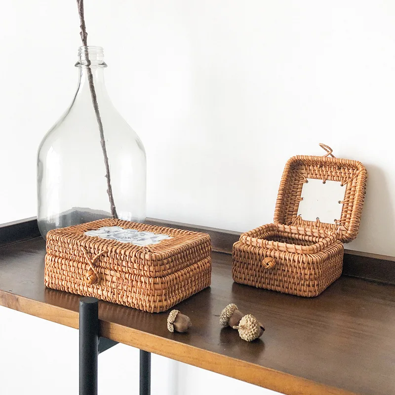 

Hand-Woven Rattan Covered Storage Box – Small Tabletop Basket for Picnic, Autumn Home Decor & Sundries Organizer