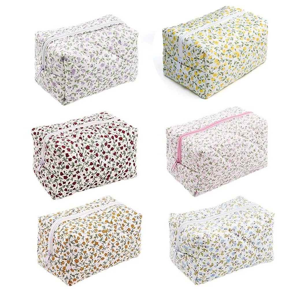 Storage Organizer Floral Puffy Quilted Makeup Bag Cosmetic Pouch Flower Printed Large Travel Cosmetic Bag Makeup Accessory