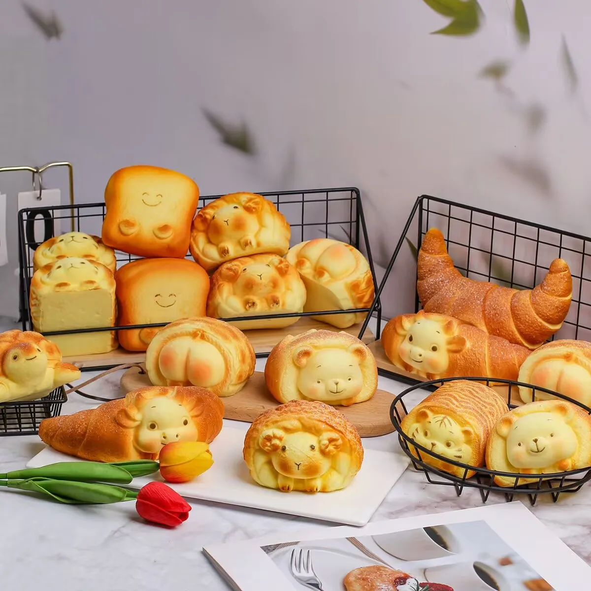 1PCS cartoon slow rebound simulation pinch cute turtle croissant decompression model props home decoration ornaments
