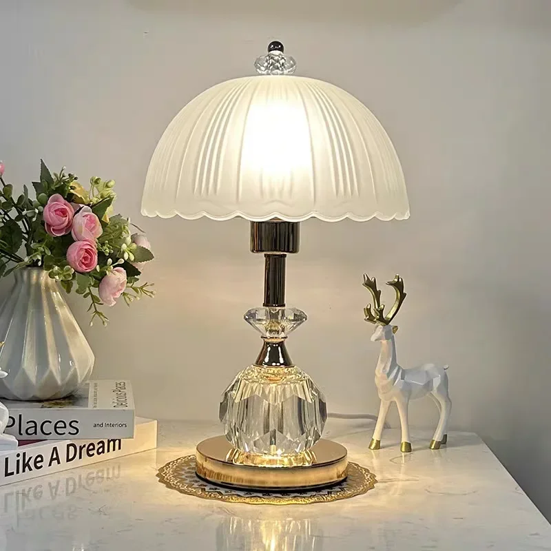 European Crystal Desk Lamp Bedroom Light Luxury High-End Bedside Lamp High-End Feeling Three Color Dimming Desk Lamp