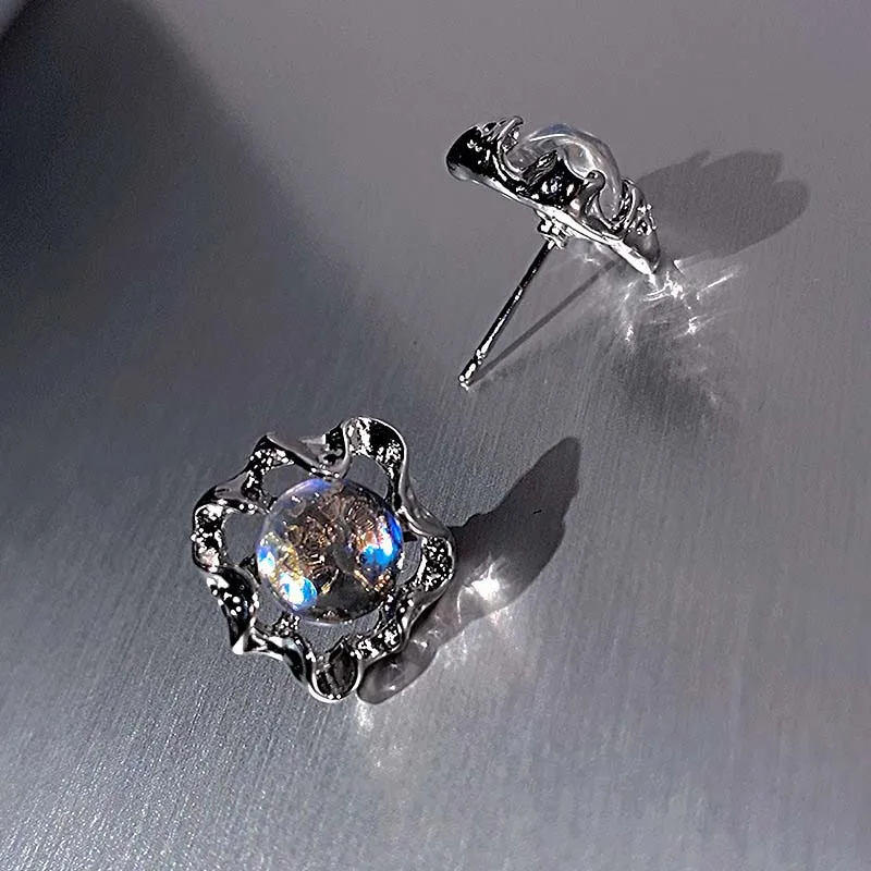 أقراط Kpop فضية اللون متدرجة بشكل غير منتظم مرصعة بالكريستال للسيدات أقراط مجوهرات للحفلات الجمالية Harajuku أقراط كورية هدية