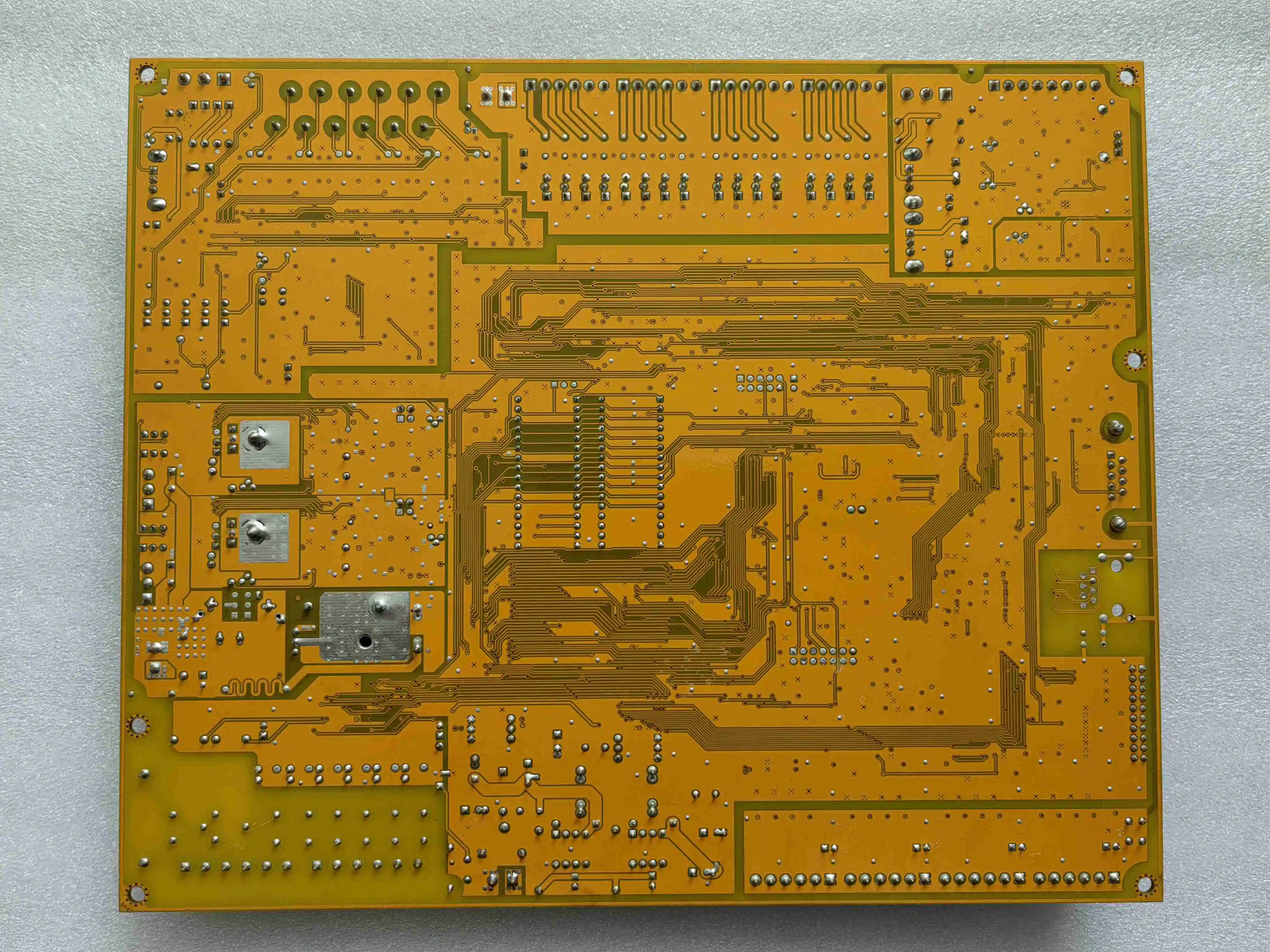 Factory Direct Sale High-Speed Signal Board Long Life Consumer Electronic Circuit Board