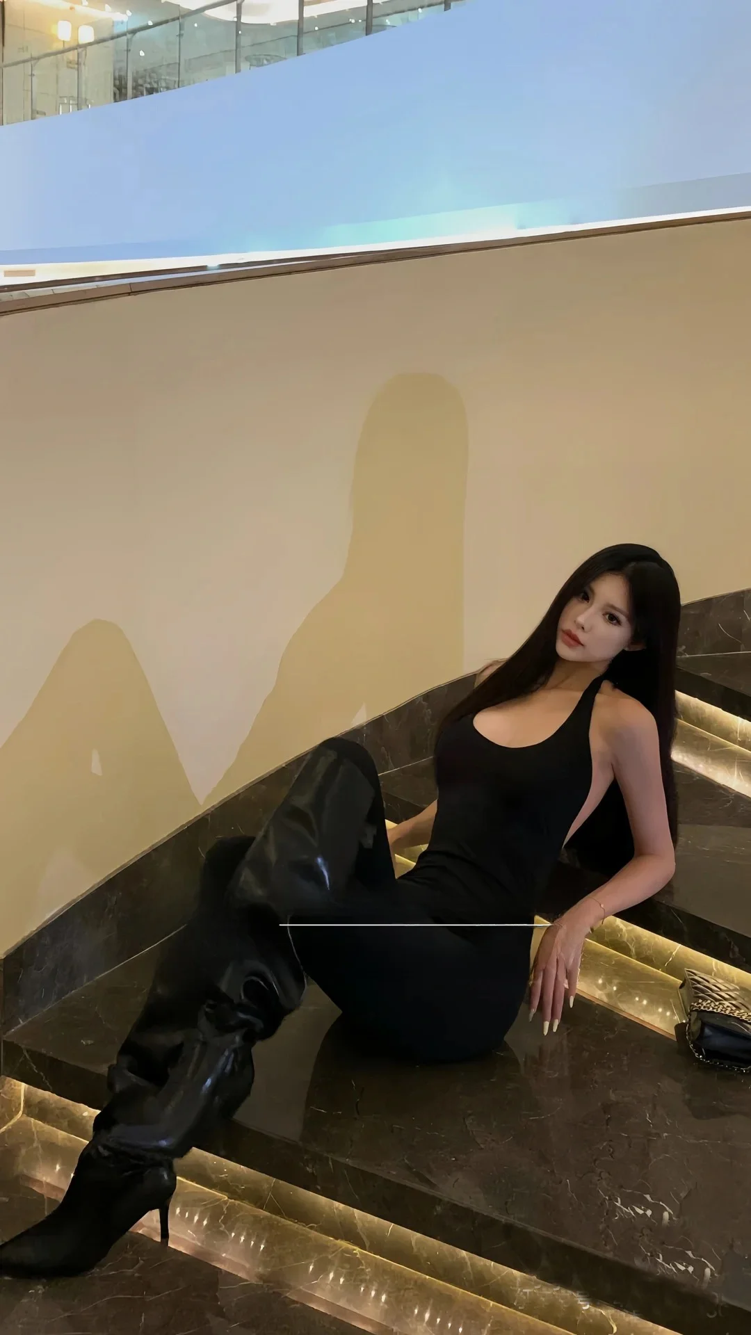 セクシーなアメリカンホットガールクールで純粋な欲望を表現する伸縮性のあるタイトなボディロングパンツ、女性用ワンピーススーツ、バールネハンギングボディ...