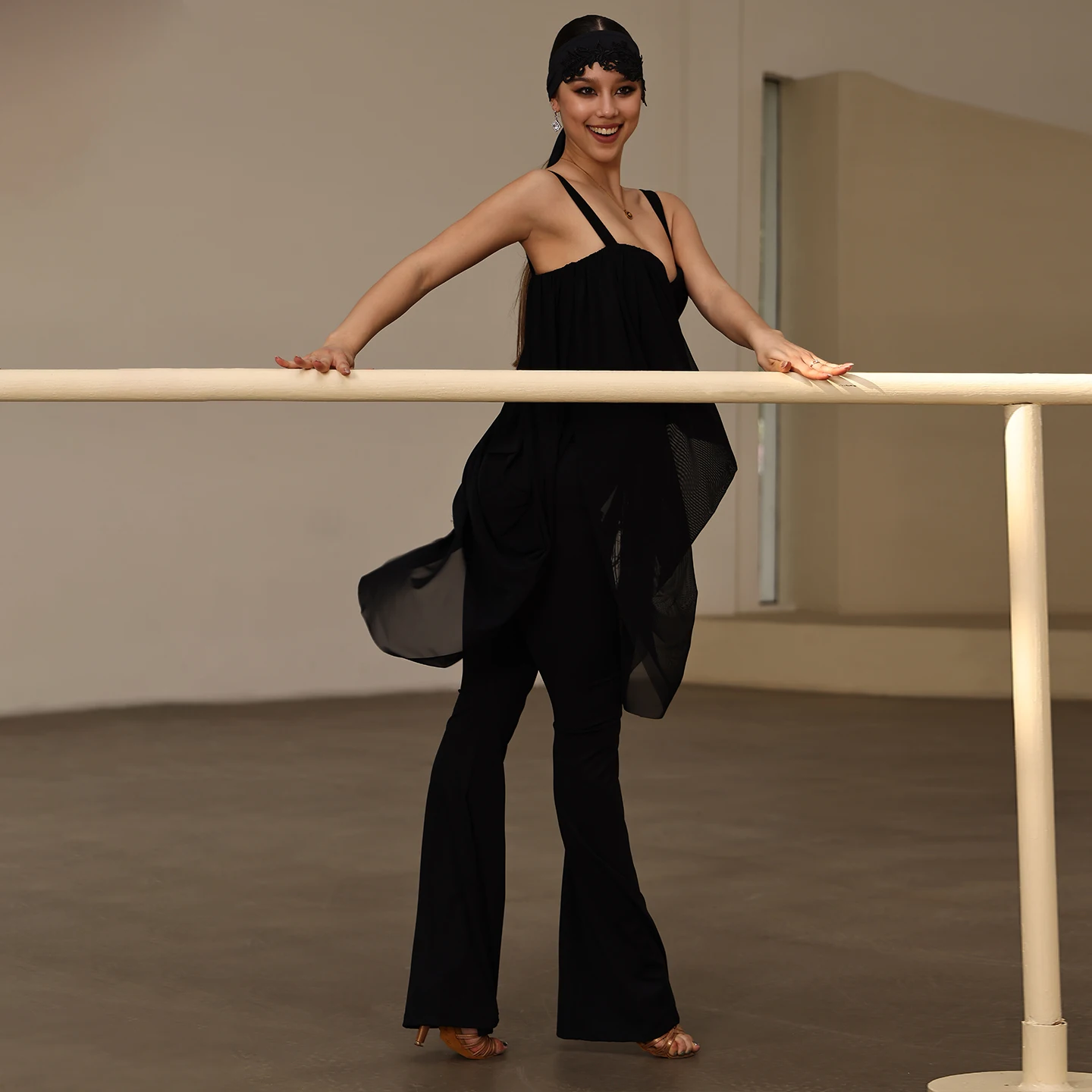 Robes de spectacle de danse latine pour femmes, robe noire Sexy à franges, Costumes d'entraînement professionnel pour adultes, Tango Cha Cha Samba, nouvelle collection