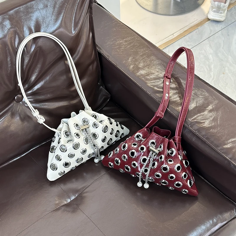 

Women Metal Stud Y2k Shoulder Bag Large Capacity Retro Hollow Handbag Drawstring Crossbody Bag Shopping Vacation Handbag