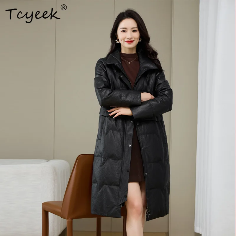 Tcyeek Pelle di pecora Piumino d'anatra bianca Autunno Inverno Colletto alla coreana Giacca in vera pelle da donna di media lunghezza nera Jaqueta Couro