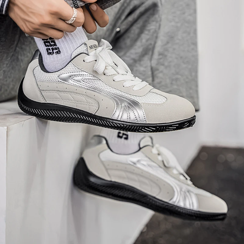 New breathable casual sports board shoes for male students, retro Forrest Gump running shoes, soft-soled black sneakers