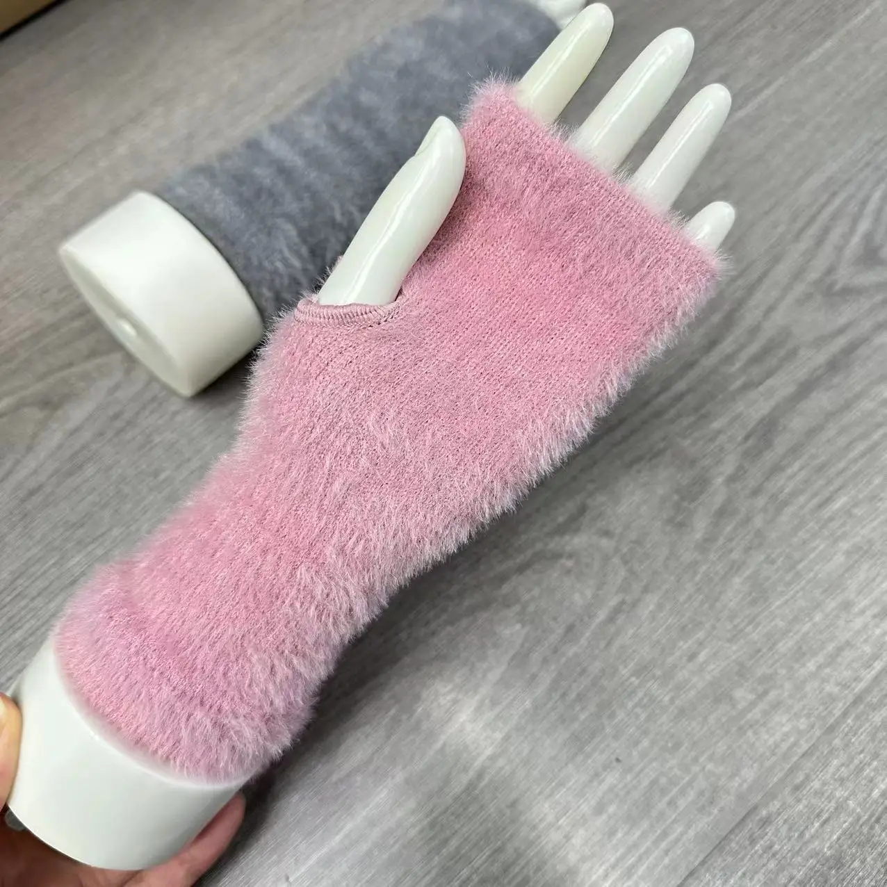 قفازات نسائية منفوشة بنصف أصابع ، بدون أصابع ، أصابع عارية ، أحادية اللون ، دافئة ، خريف ، شتاء ، كلها