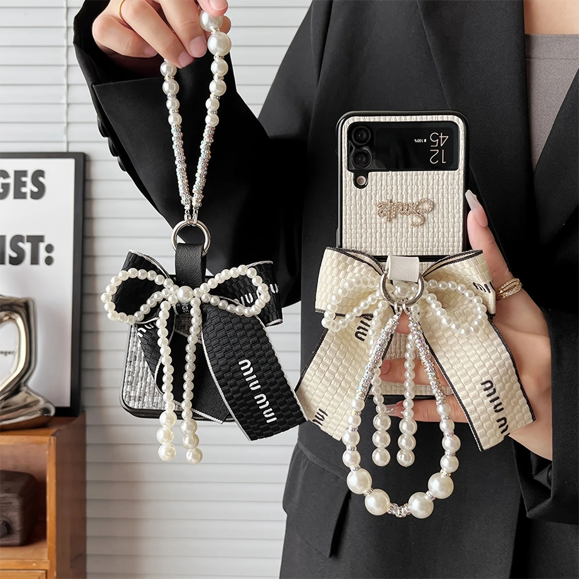 Pearl Bow Rhinestone Letter Veneer Folding Phone Case with Pearl Bracelet for Samsung Galaxy Z Flip 3 4 5 6