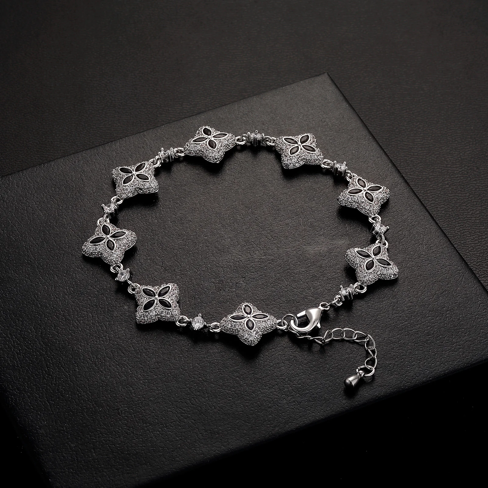 JINAO Hip Hop Iced Out Green Black lucky Star leaf 8 Flowers Light luxury Fashion Tennis Bracelet Set Jewelry Man Gift